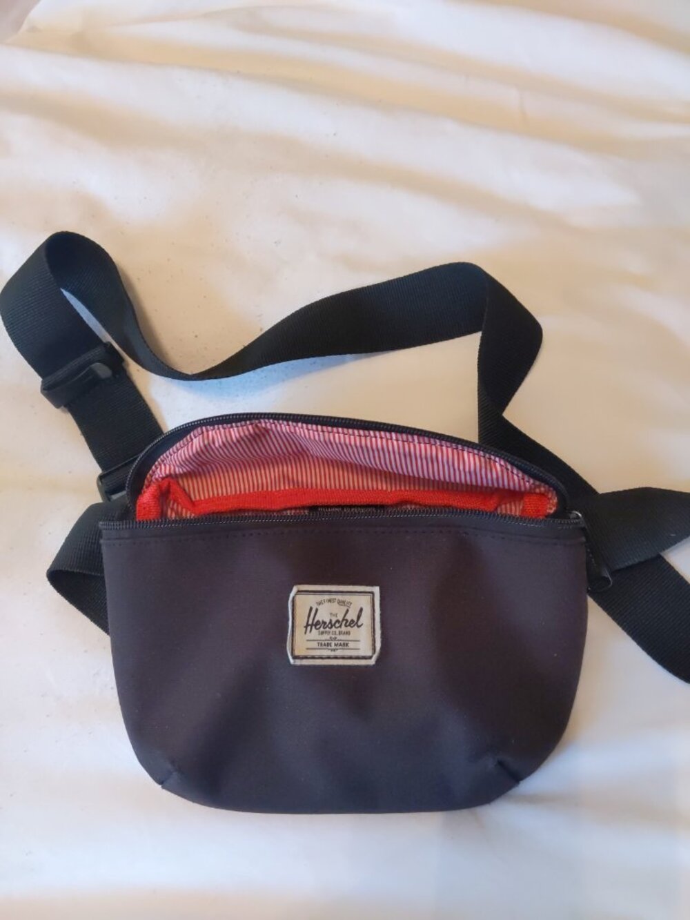 Herschel Supply Co Sixteen Sling Bag Fanny Pack Belt Bag Black Canvas red lined